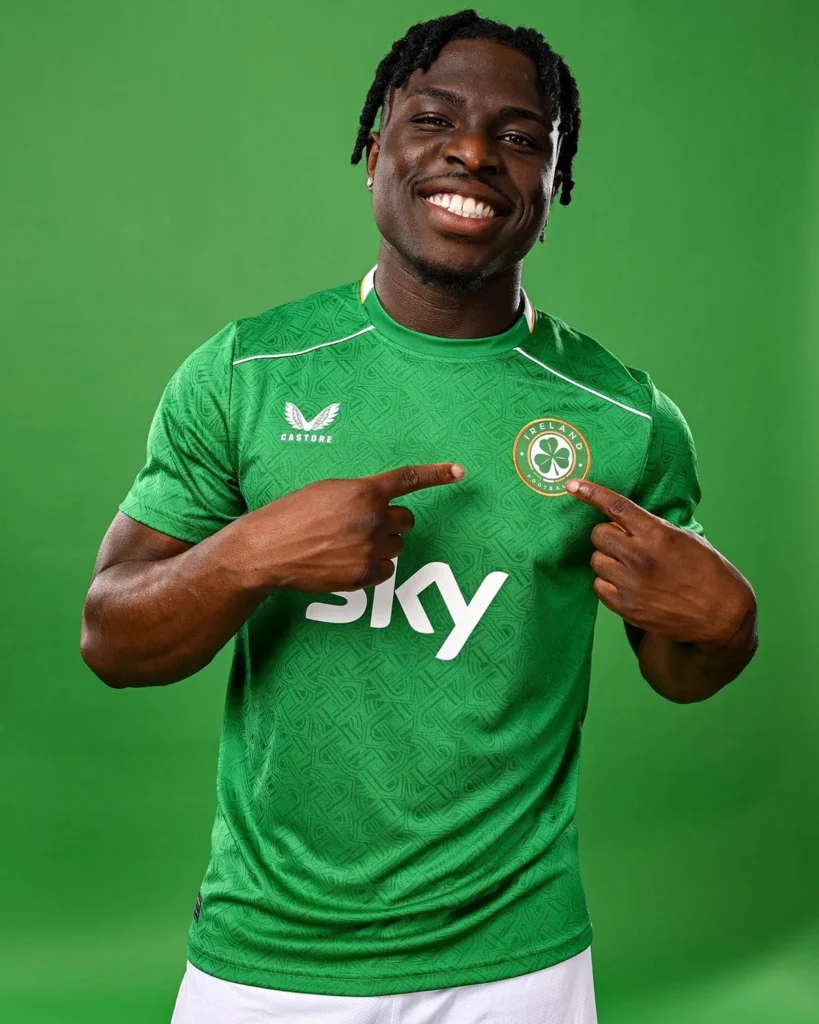 Camisetas de Irlanda 2024-2025 inspiradas en el nudo celta