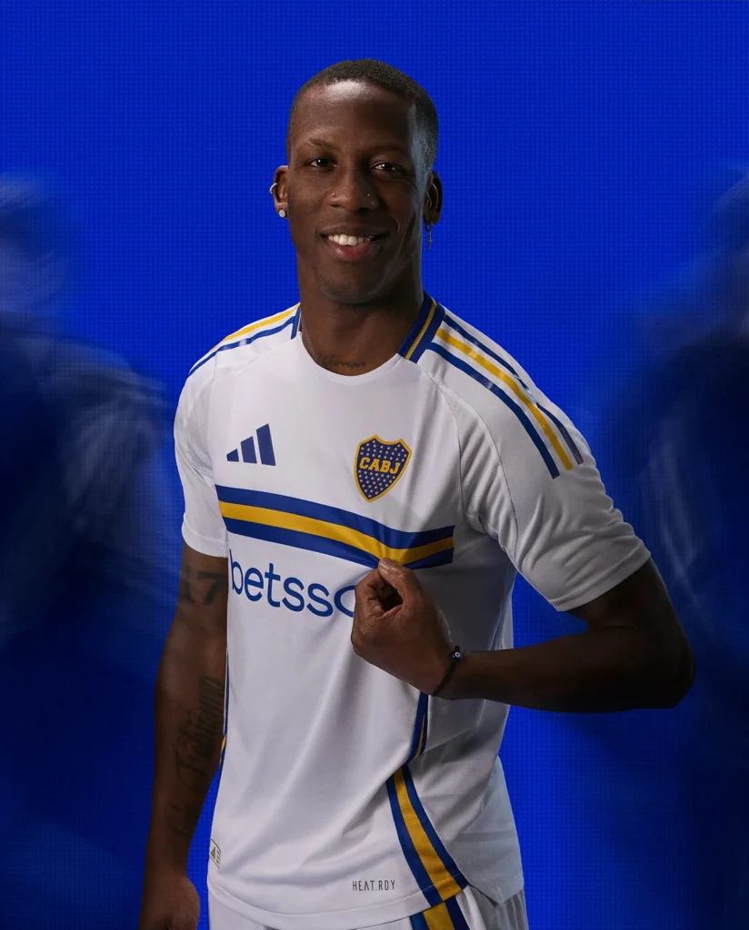 Boca Juniors presenta su camiseta visitante 2024-2025: blanca con detalles en los colores del club