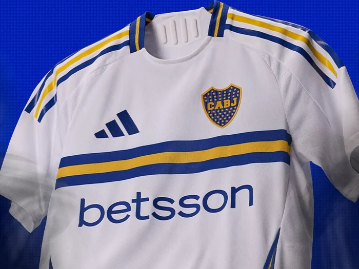 Boca Juniors presenta su camiseta visitante 2024-2025: blanca con detalles en los colores del club