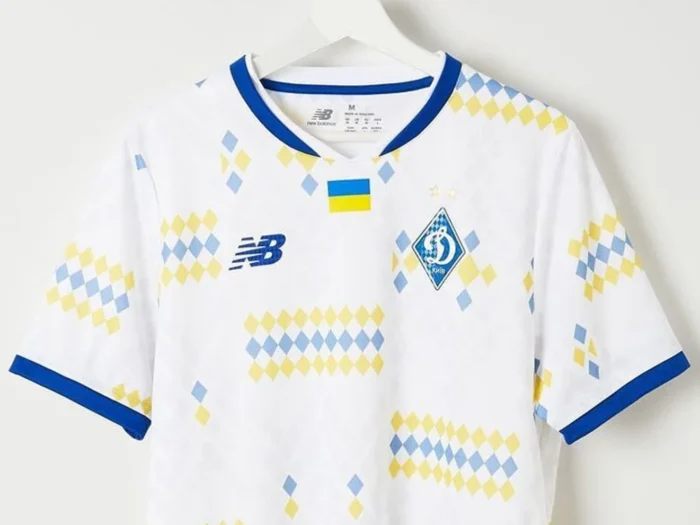Camisetas del Dinamo de Kiev 2024-2025, inspiradas en Ucrania y su capital