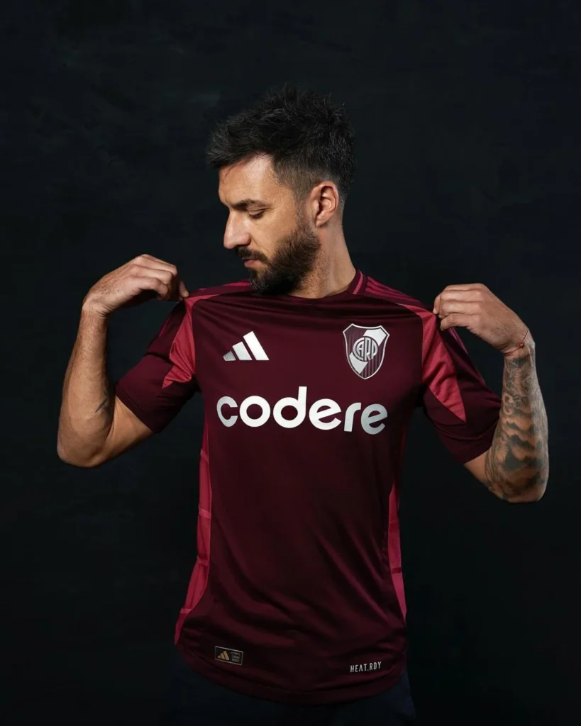 La camiseta visitante de River Plate 2024-2025 nace del vínculo con el Torino