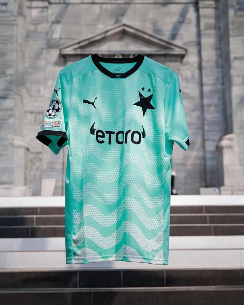 Así son las camisetas del Slavia Praga 2024-2025