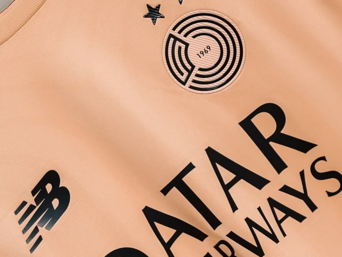 Así son las camisetas del Al Sadd 2024-2025 de New Balance