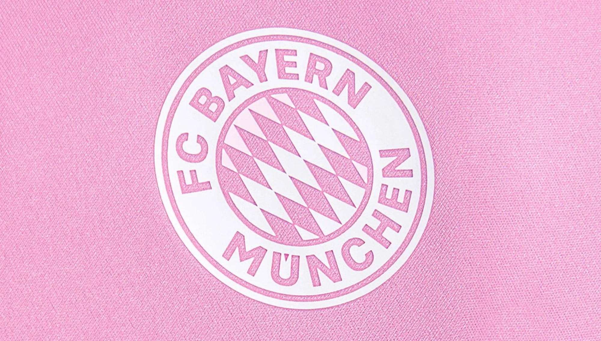 Bayern de Múnich presenta una camiseta femenina de edición especial contra el cáncer de mama
