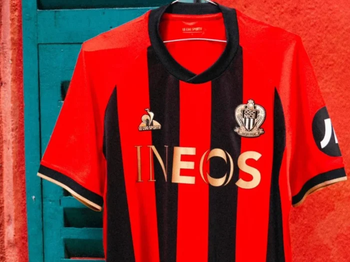 OGC Niza presenta sus camisetas 2024-2025: oro, historia y homenaje a los 120 años del club
