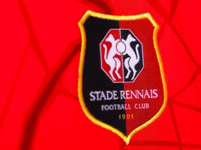 Camisetas del Stade Rennes 2024-2025 inspiradas en el río, la arquitectura y el arte