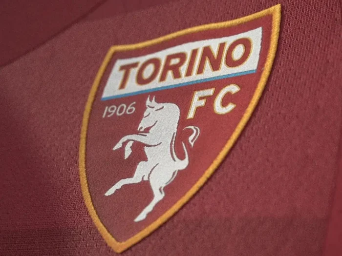 Torino FC presenta sus camisetas 2024-2025: la Mole Antonelliana, el museo y un guiño a 1993