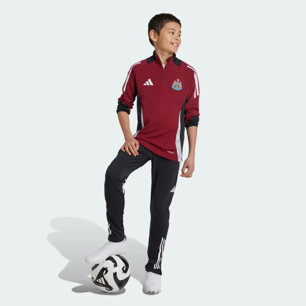 Cinco chándales adidas de la temporada 2024-2025 que triunfan entre los más jóvenes