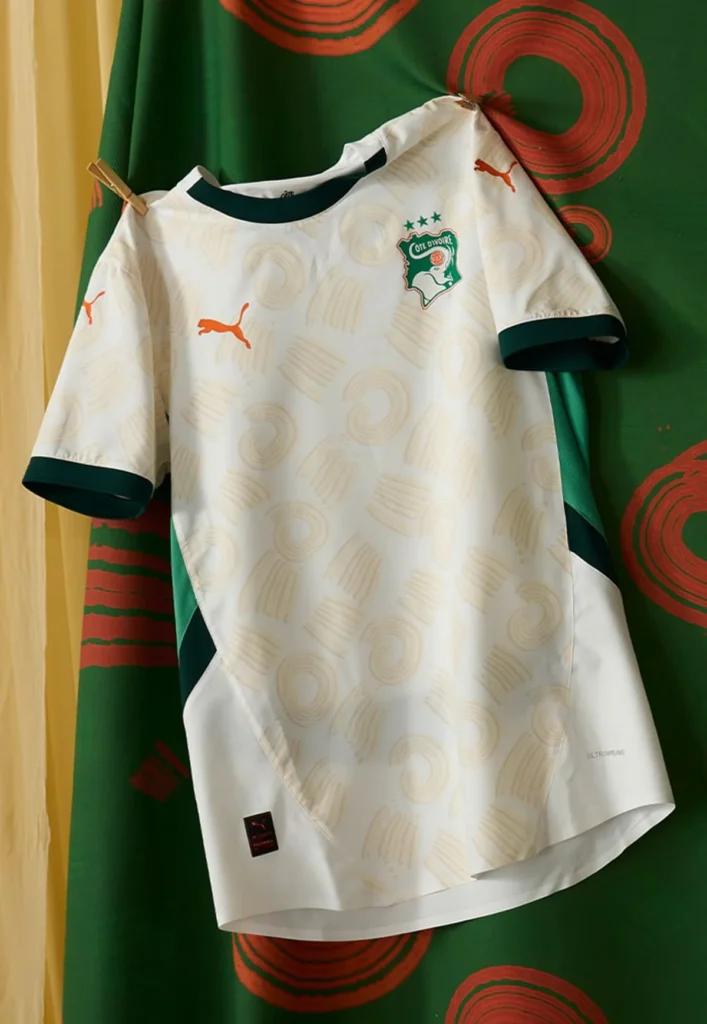 Las camisetas de Costa de Marfil para la Copa Africana 2025 muestran los colmillos del elefante