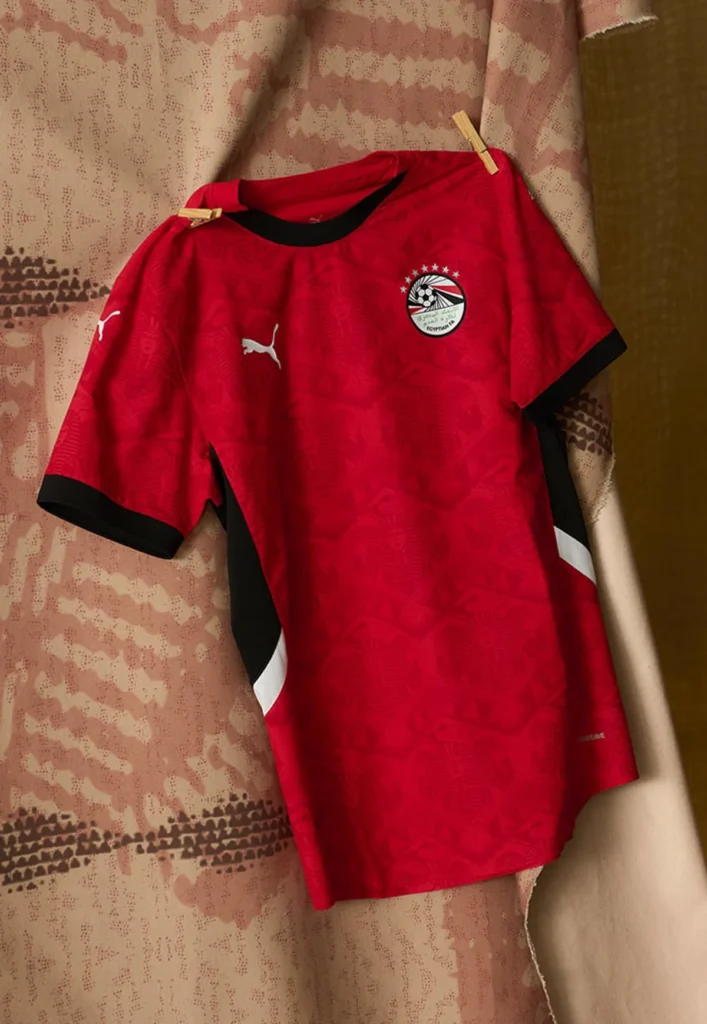 Las camisetas de Egipto para la Copa Africana de Naciones 2025 se inspiran en las pirámides, la esfinge y Tutankamón