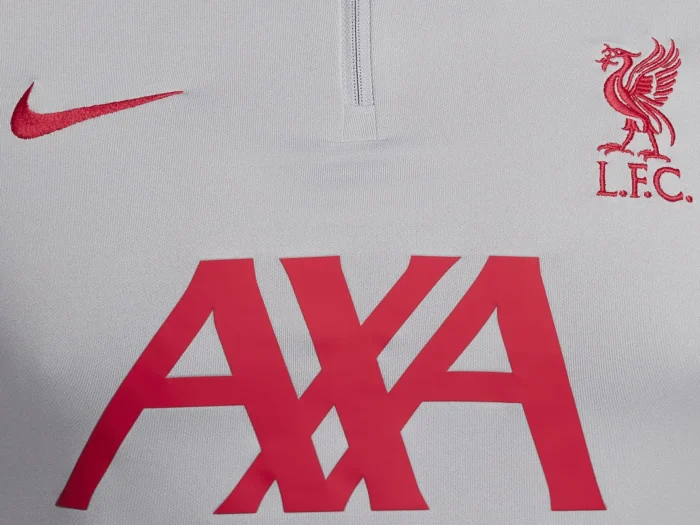 El Liverpool estrena también un chándal gris en la temporada 2024-2025