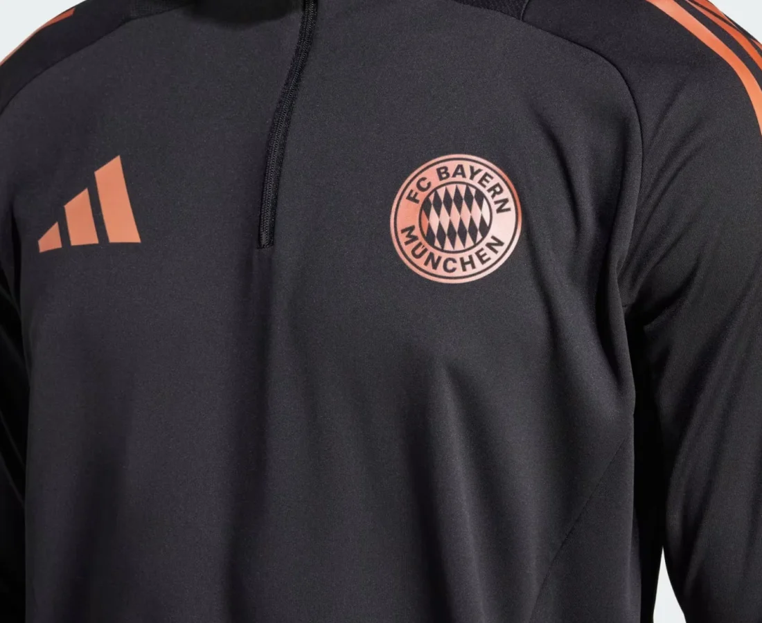 El chándal de entrenamiento del Bayern de Múnich 2025 toma los colores de la camiseta visitante