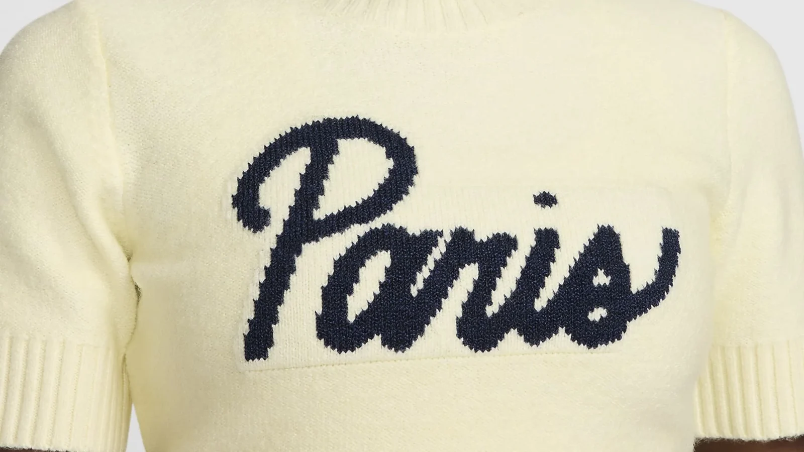 Nike y el Paris Saint-Germain lanzan una colección de moda en los colores de 2025