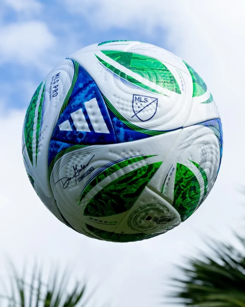 adidas presenta el balón oficial de la MLS 2025, un homenaje a los 30 años de la liga