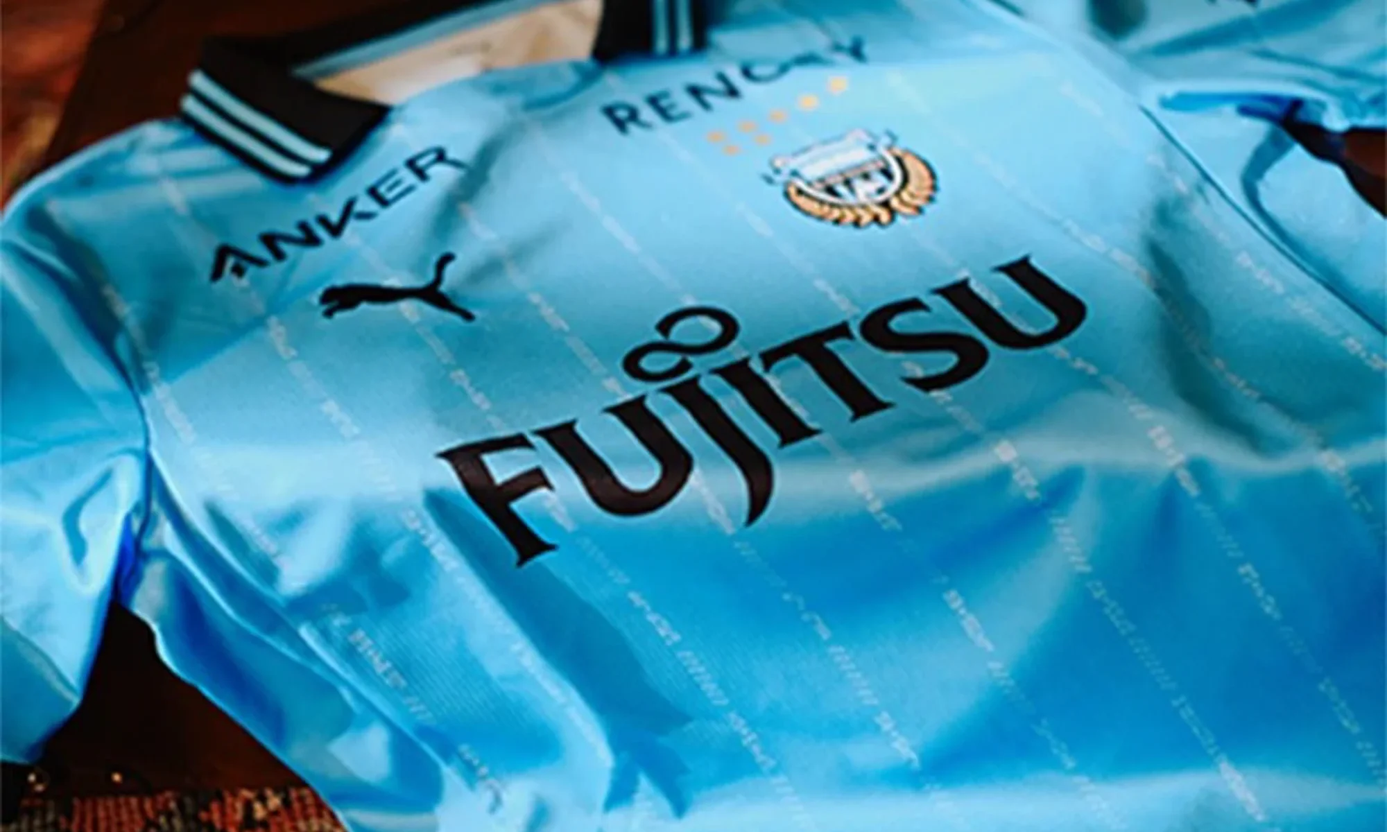 Las camisetas del Kawasaki Frontale 2025 de Puma llevan el lema «Kawasaki Based»