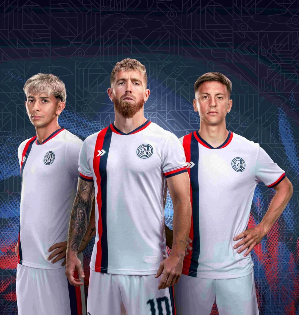 San Lorenzo cambia de marca y estrena camisetas 2025 con Atomik