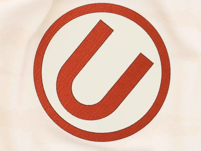 Universitario de Deportes presenta sus camisetas 2025 de la mano de Marathon