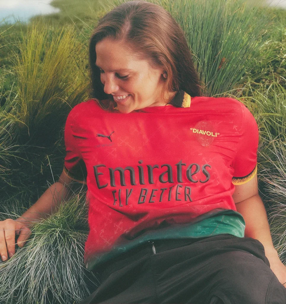 La cuarta camiseta del AC Milan x Off-White 2025 es una invitación a soñar