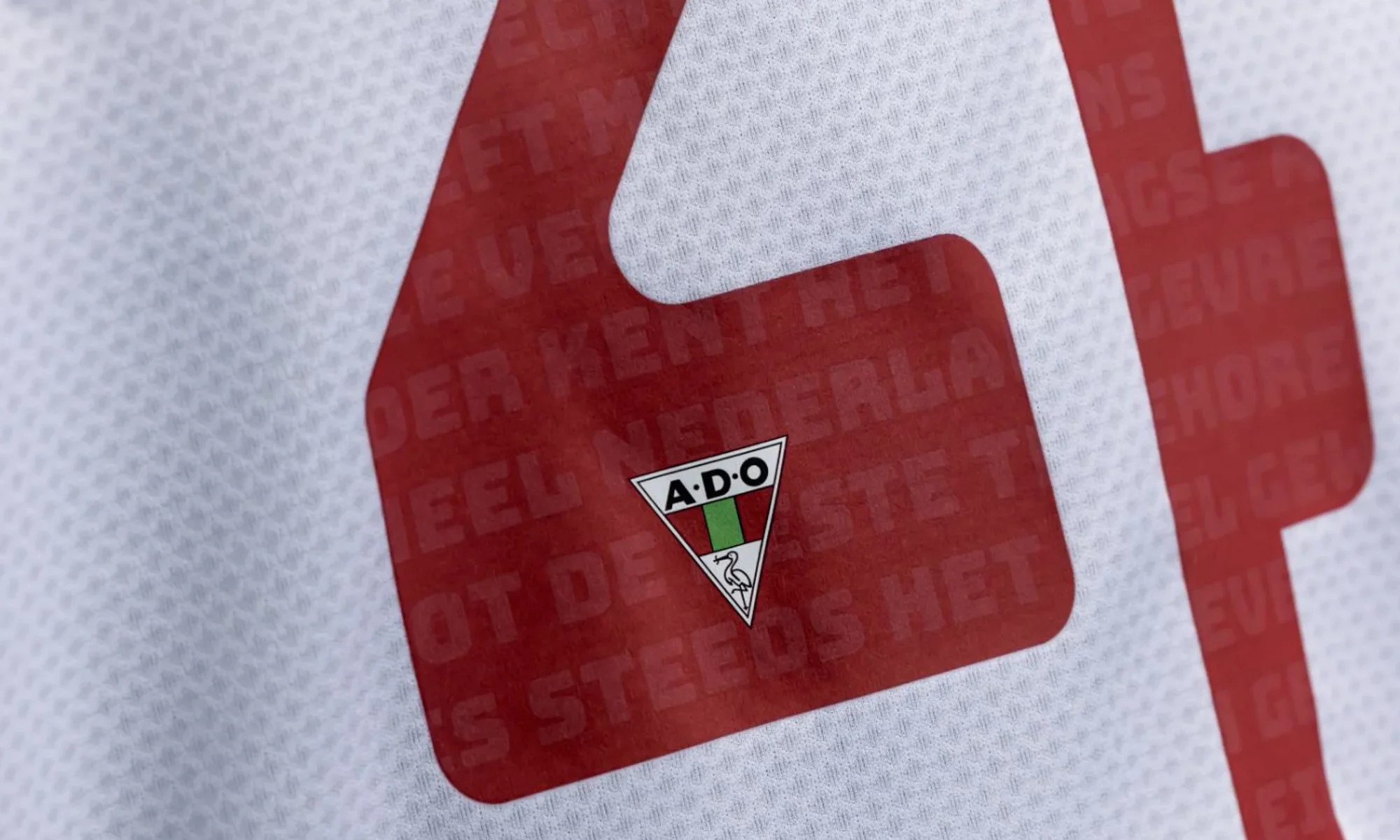 El ADO Den Haag lanza una camiseta retro para celebrar su 120 aniversario