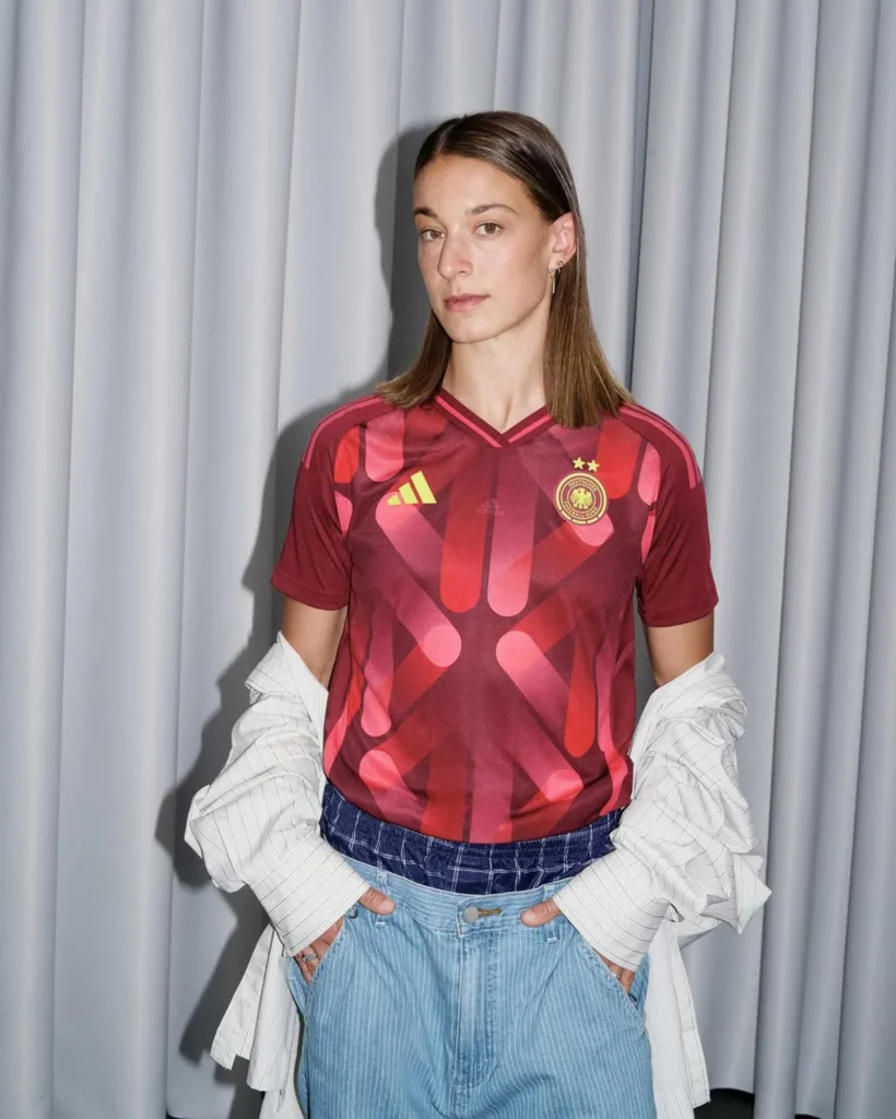 Alemania presenta sus camisetas para la Eurocopa Femenina 2025