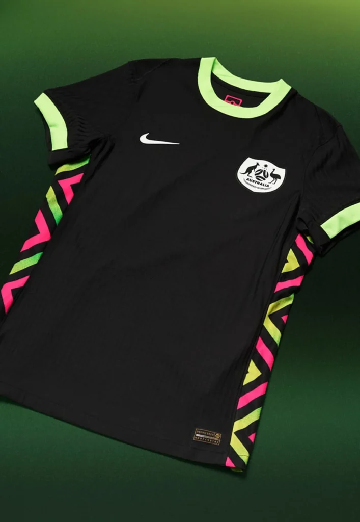 Australia presenta sus camisetas 2025-2026 diseñadas por el artista aborigen Reko Rennie