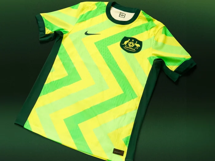 Australia presenta sus camisetas 2025-2026 diseñadas por el artista aborigen Reko Rennie