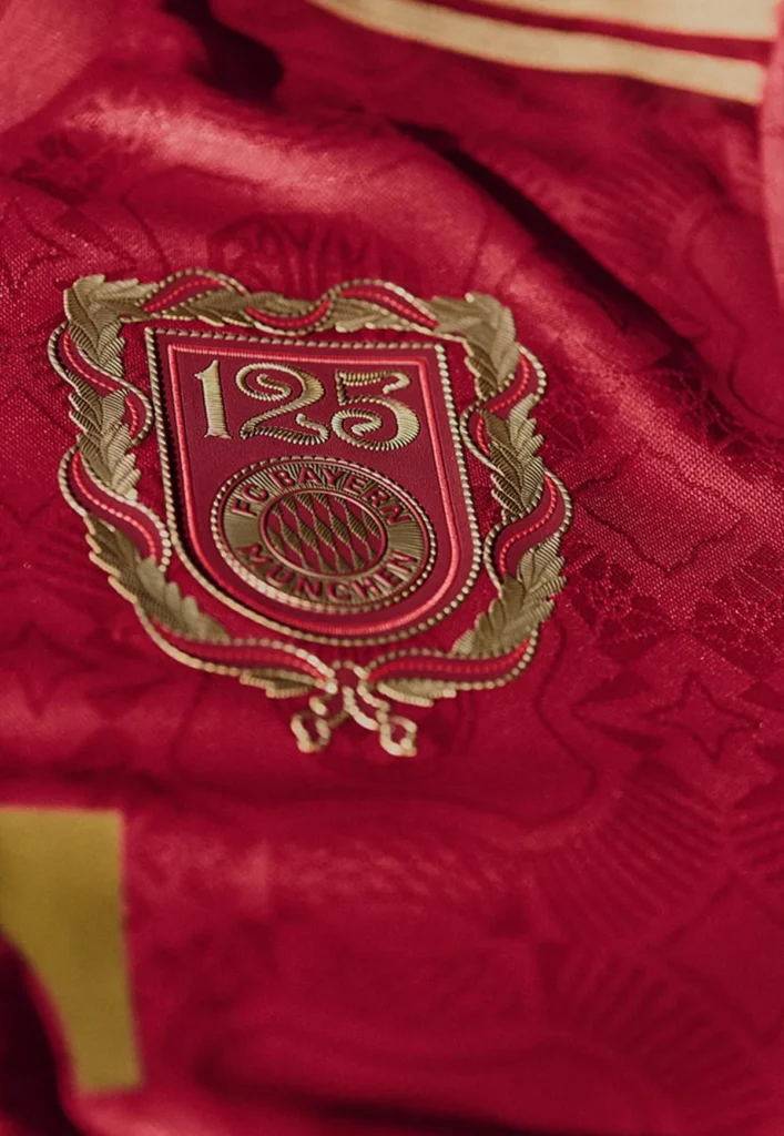 El Bayern de Múnich presenta su camiseta del 125 aniversario, inspirada en la historia del club