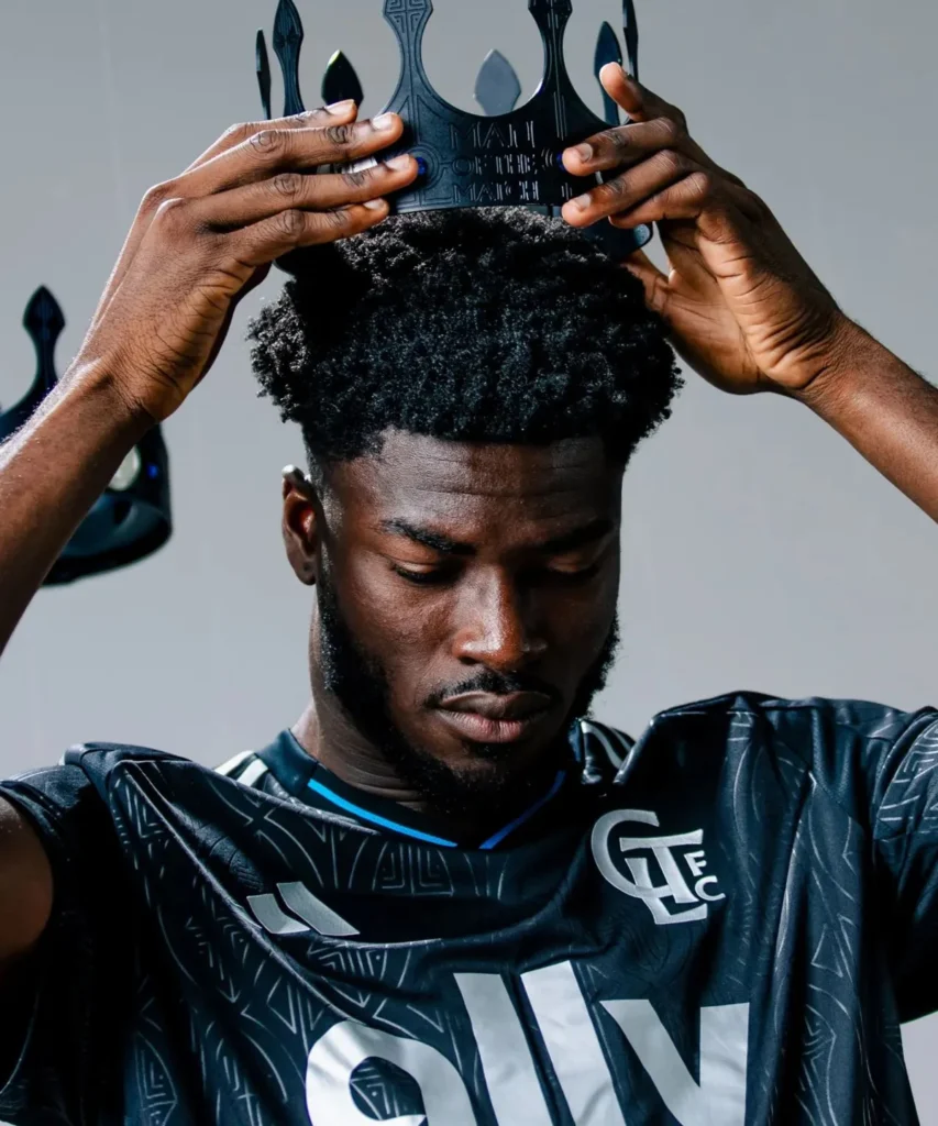Charlotte FC corona su nueva camiseta visitante negra para 2025-2026