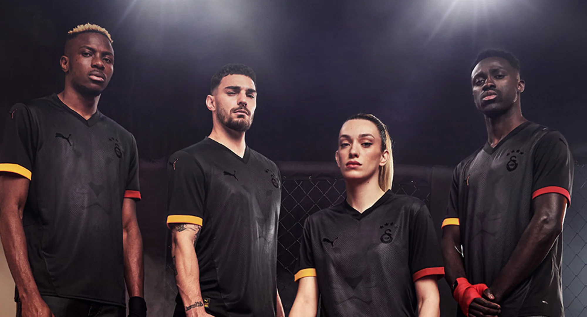 La camiseta de edición especial del Galatasaray 2025 luce un león estampado