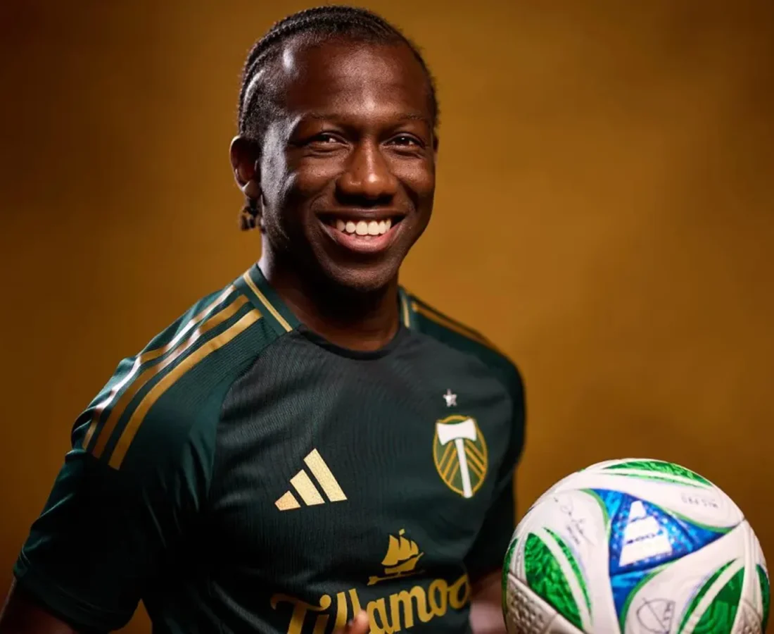 La camiseta local del Portland Timbers 2025-2026 celebra los 50 años del club