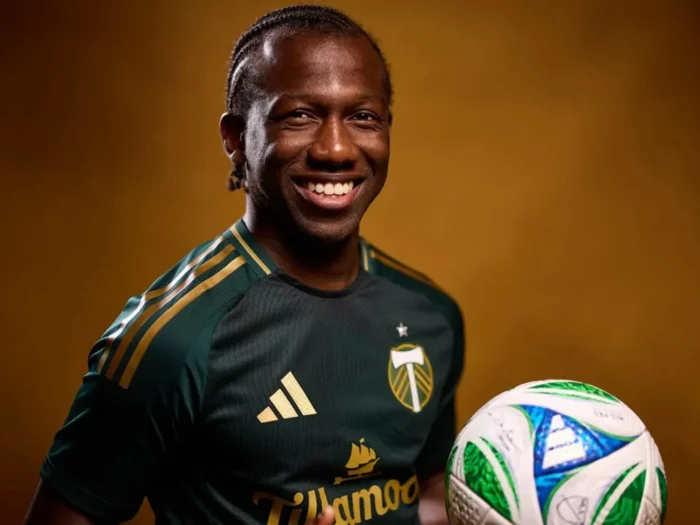 La camiseta local del Portland Timbers 2025-2026 celebra los 50 años del club