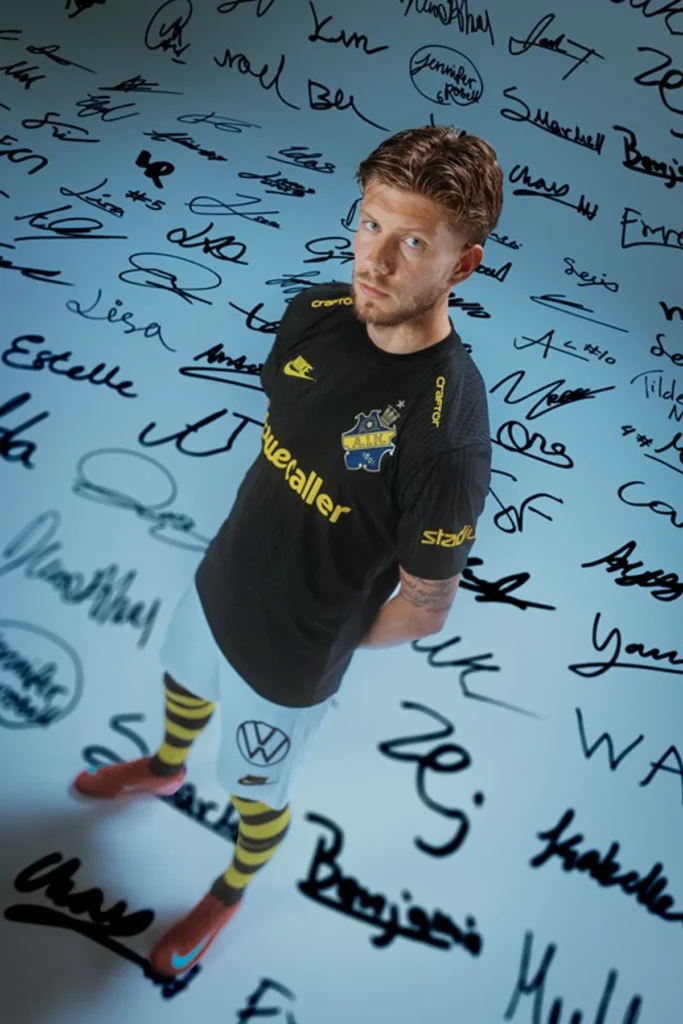 Así son las camisetas del AIK Fotboll 2025 de Nike: negro total y un guiño a la historia