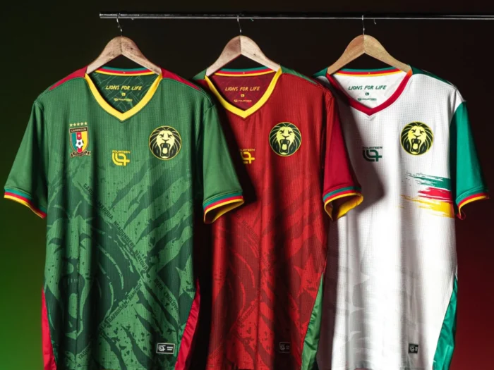 Camerún presenta sus camisetas 2025-2026 con un león rugiente de la mano de Fourteen