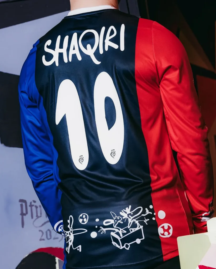 El FC Basilea estrena una camiseta de carnaval de Macron inspirada en los Schnitzelbängg