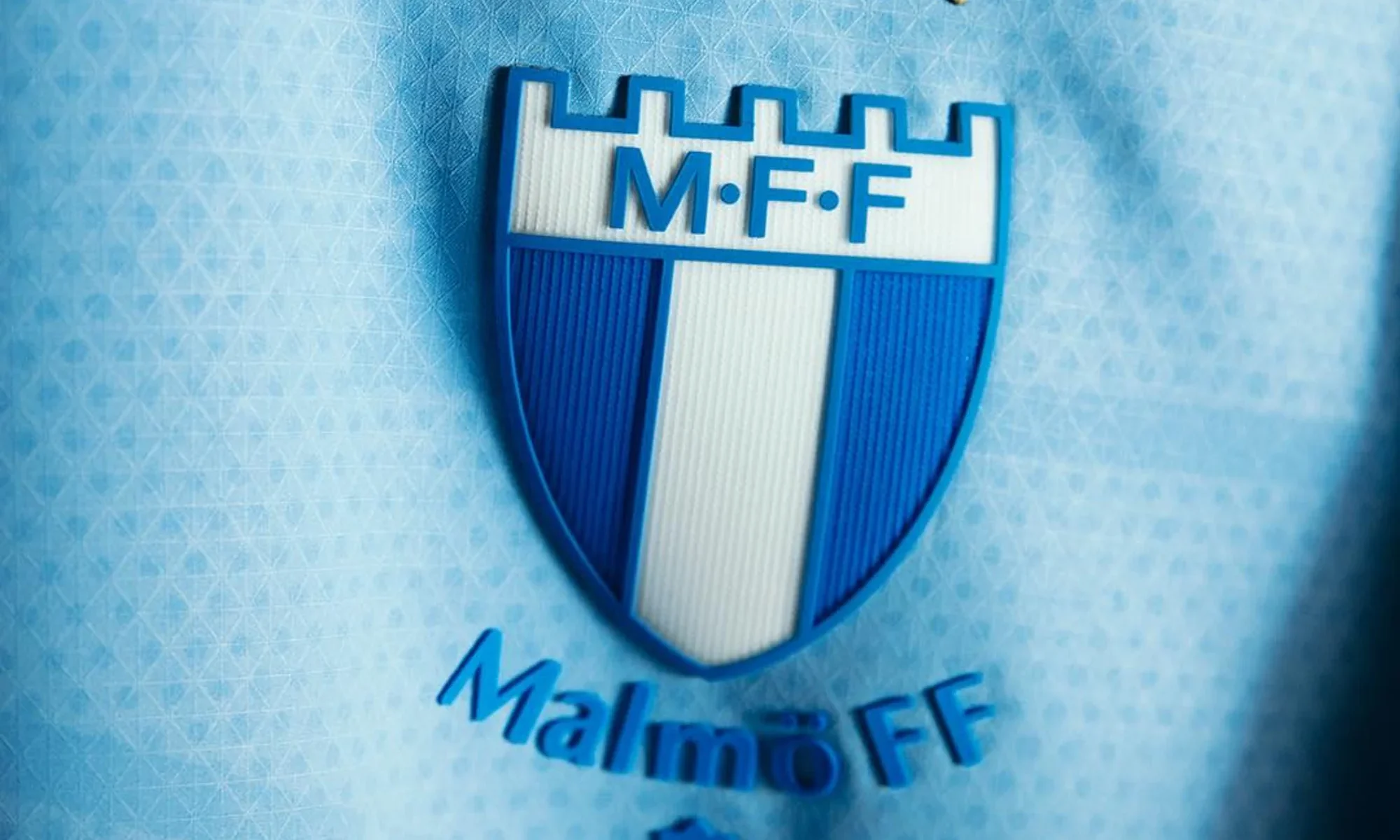 Así son las camisetas del Malmö FF 2025: un homenaje a la ciudad y a su estadio