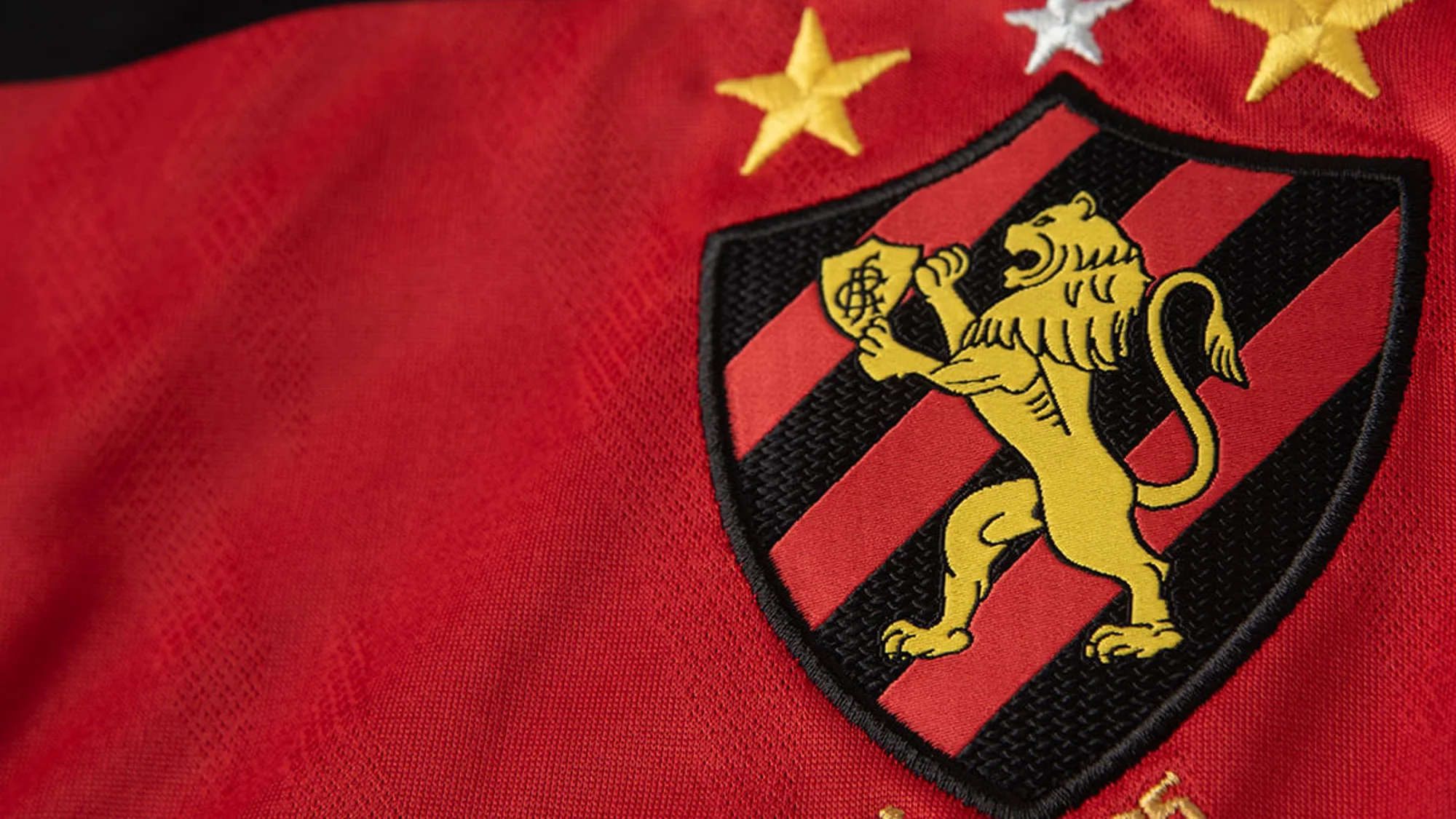 Sport Recife estrena camisetas 2025 con motivo de sus 120 años