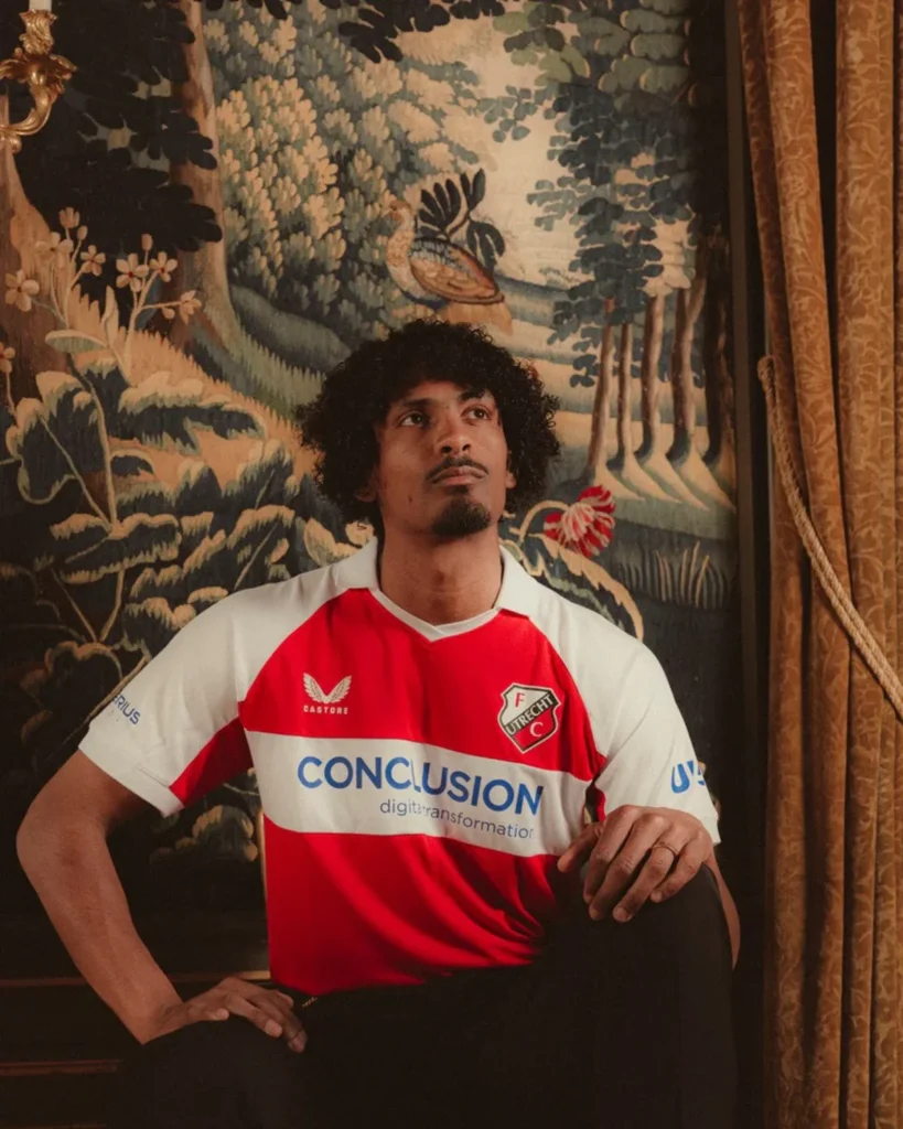 El FC Utrecht y Castore recuperan los años 80 con una camiseta retro de edición especial