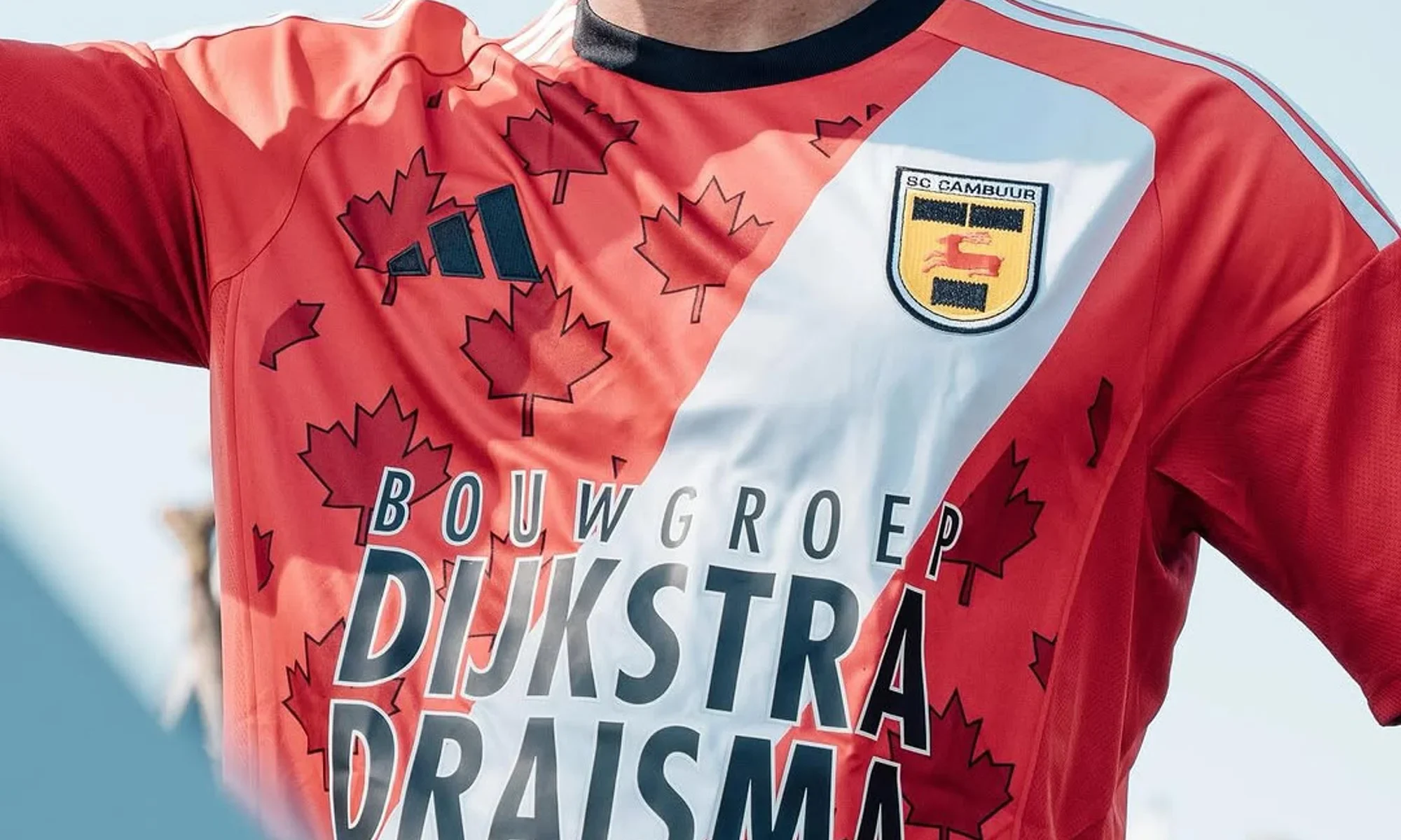 El SC Cambuur rinde homenaje a los libertadores de Leeuwarden con una camiseta especial