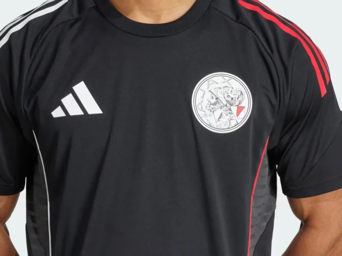 Así es la camiseta de entrenamiento del Ajax 2025-2026