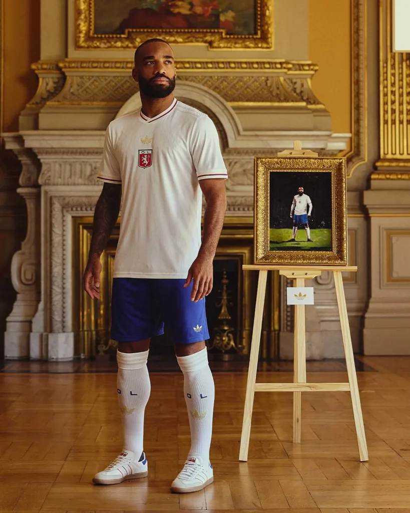 adidas presenta la camiseta del 75 aniversario del Olympique de Lyon