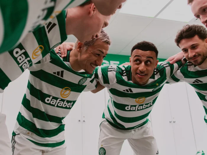 Camiseta local del Celtic 2025-2026: el tartán escocés rinde homenaje a la herencia del club