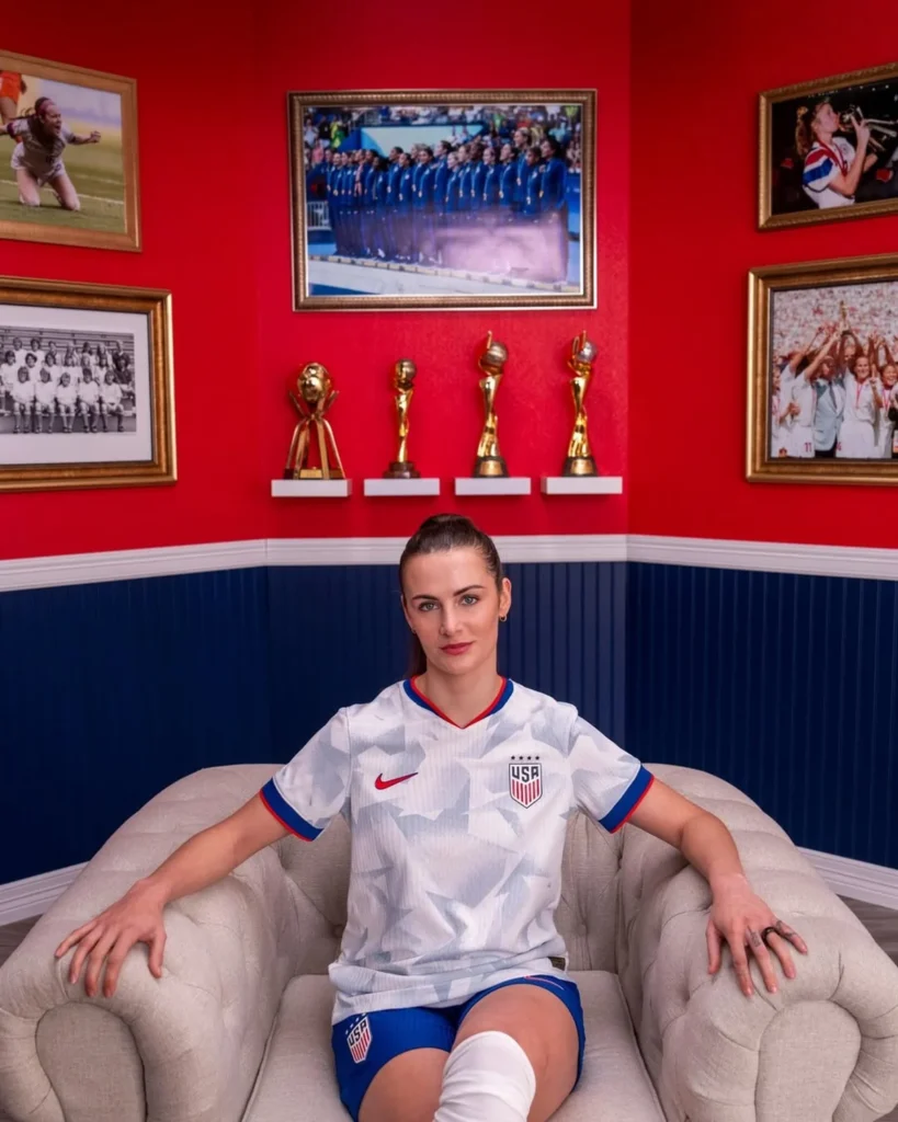 Las camisetas de Estados Unidos femenino 2025-2026 celebran 40 años de fútbol femenino
