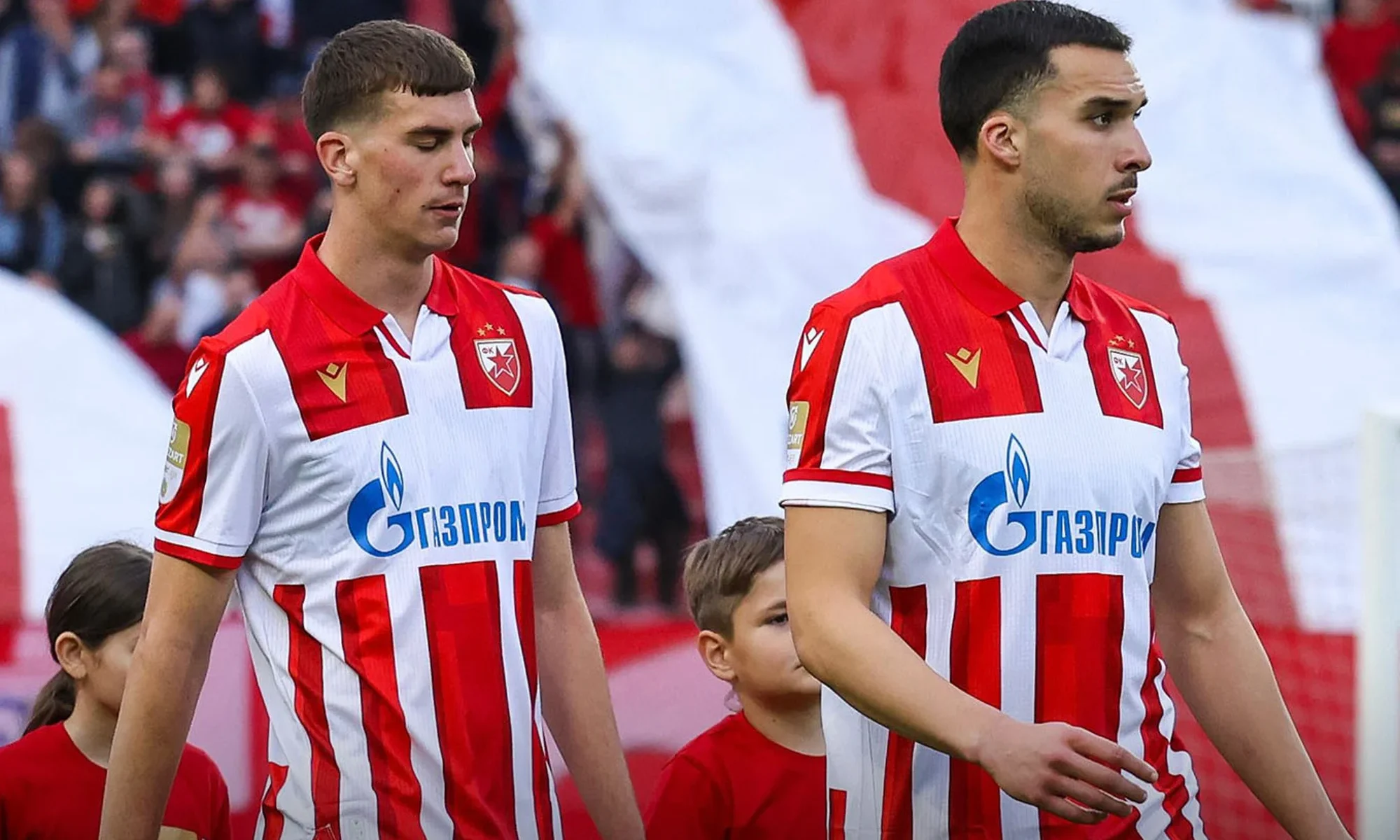 Estrella Roja de Belgrado presenta una camiseta local 2025-2026 que une tradición y diseño