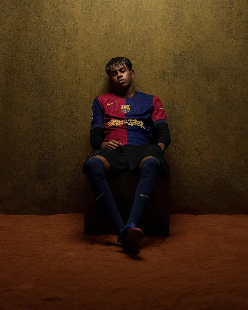 El logo de Travis Scott luce en la camiseta del FC Barcelona en El Clásico