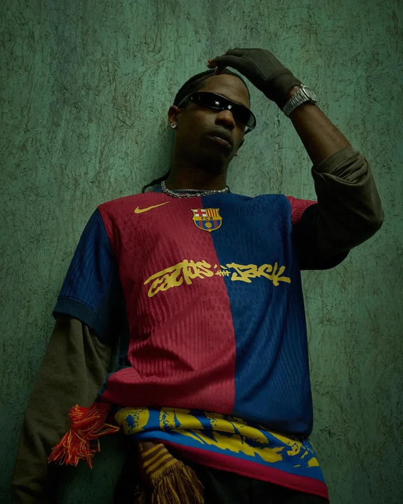 El logo de Travis Scott luce en la camiseta del FC Barcelona en El Clásico