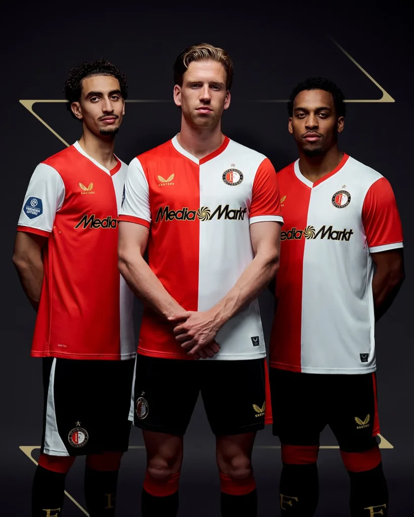 La camiseta local del Feyenoord 2025-2026 llega con detalles dorados