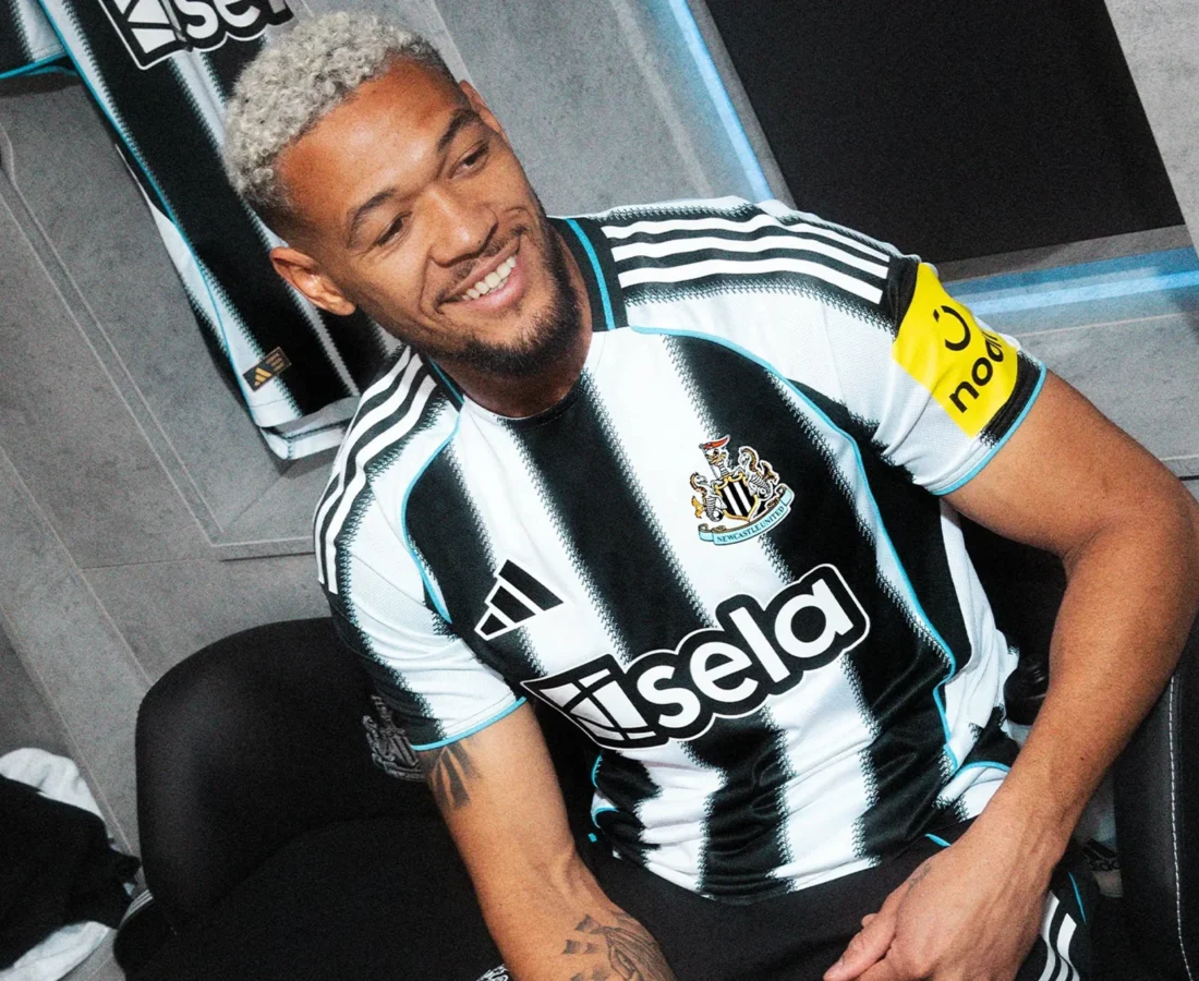 Camiseta titular del Newcastle United 2025-2026: inspirada en el «shepherd’s check»
