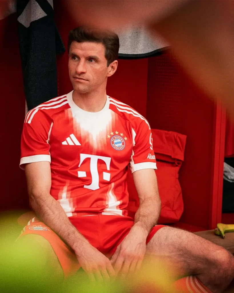 Bayern de Múnich presenta una camiseta local 2025-2026 que rinde homenaje a la ciudad