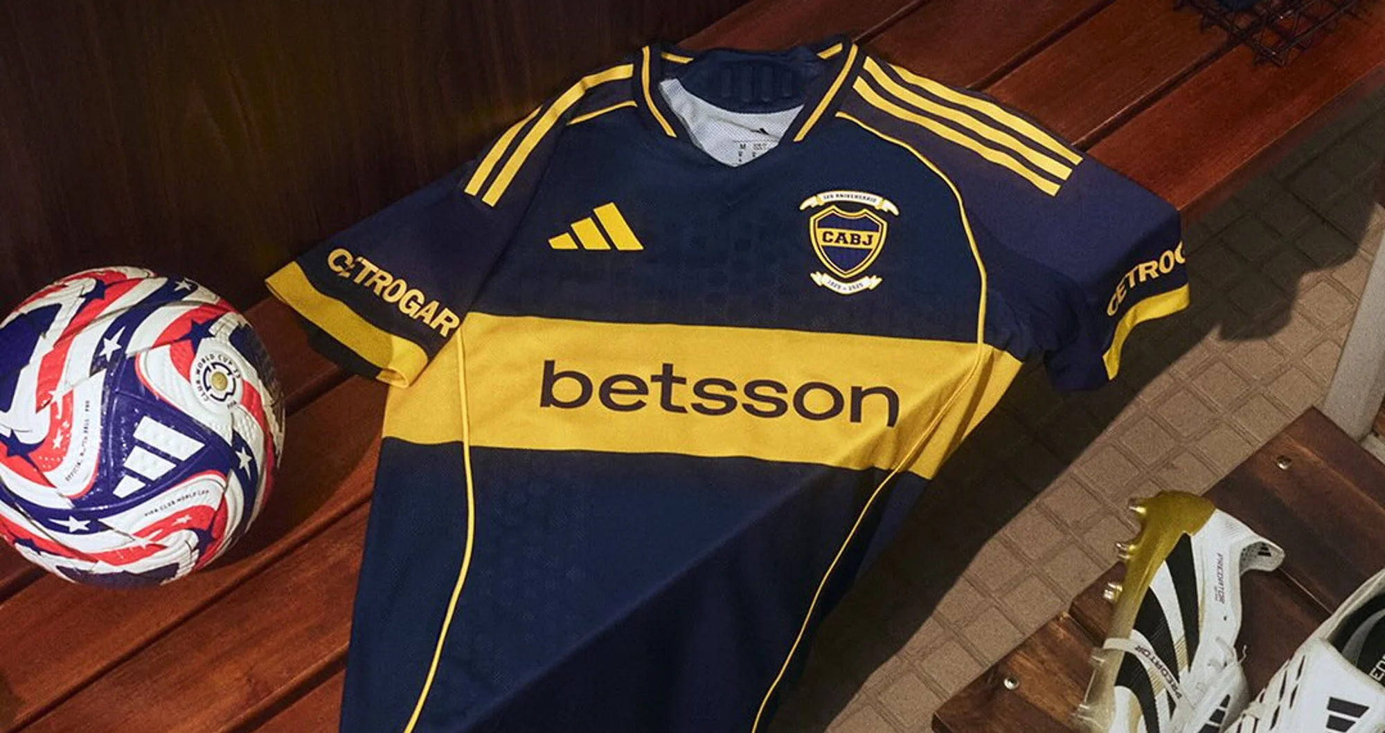 Boca Juniors viste sus camisetas 2025-2026 con el sello de los 120 años