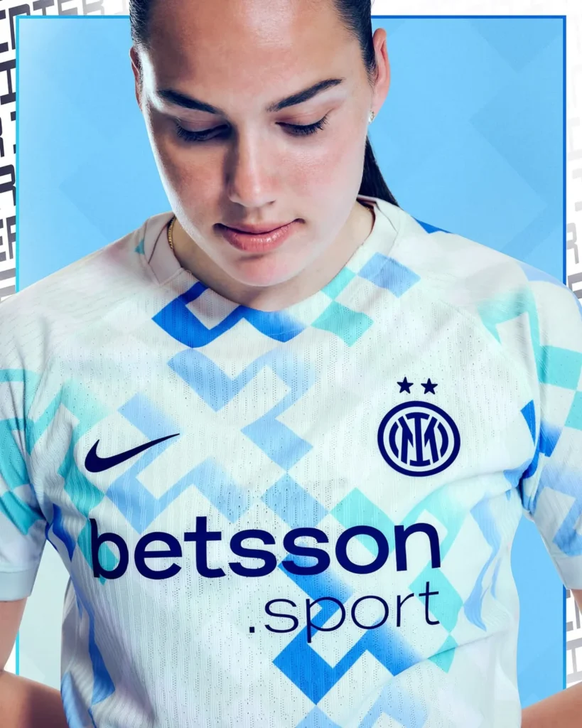El Inter de Milán apuesta por la diversidad con su camiseta visitante blanca